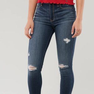 Hollister Jeans NWT!!!